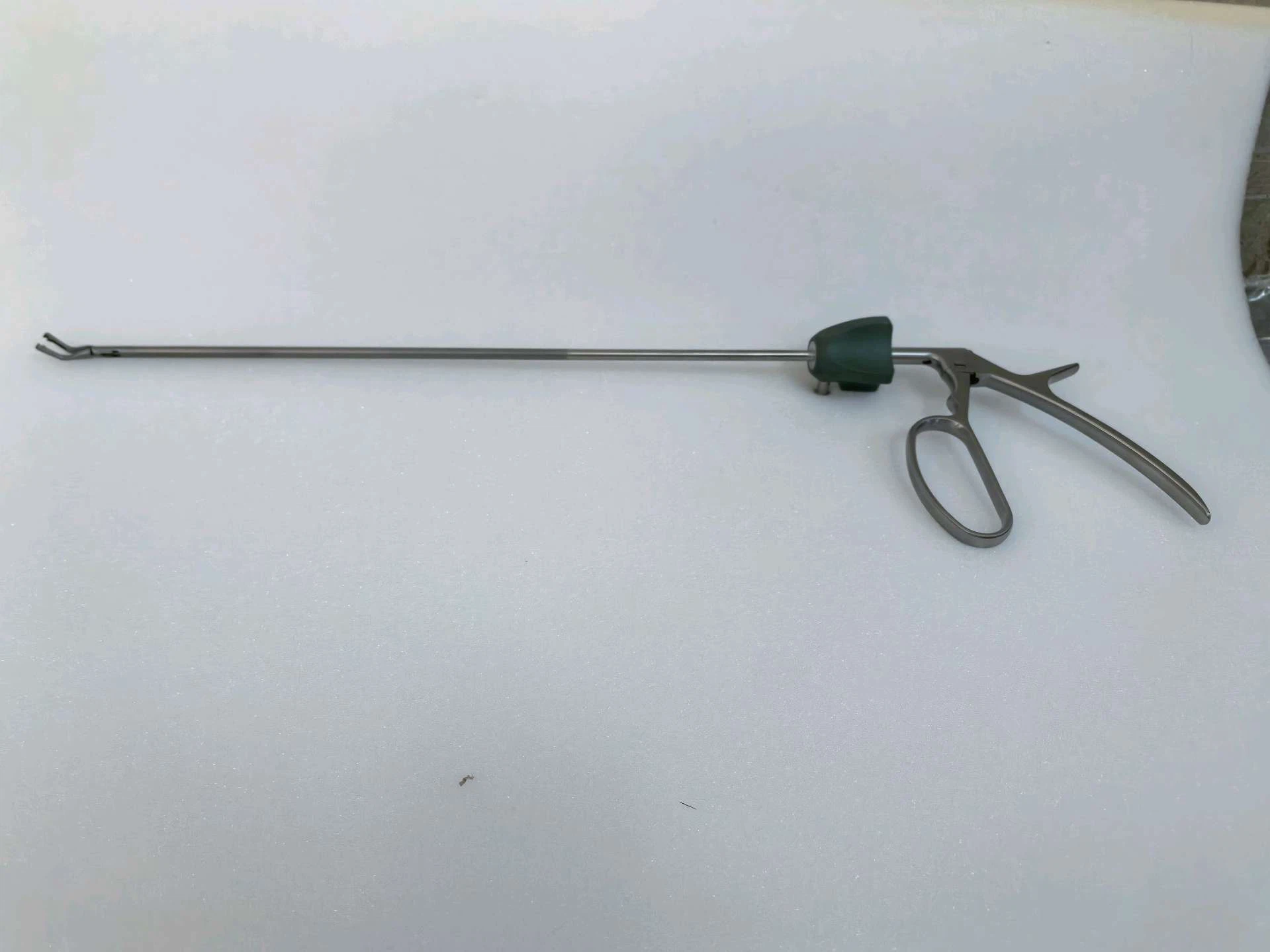 Aplicador de clip de plàstic